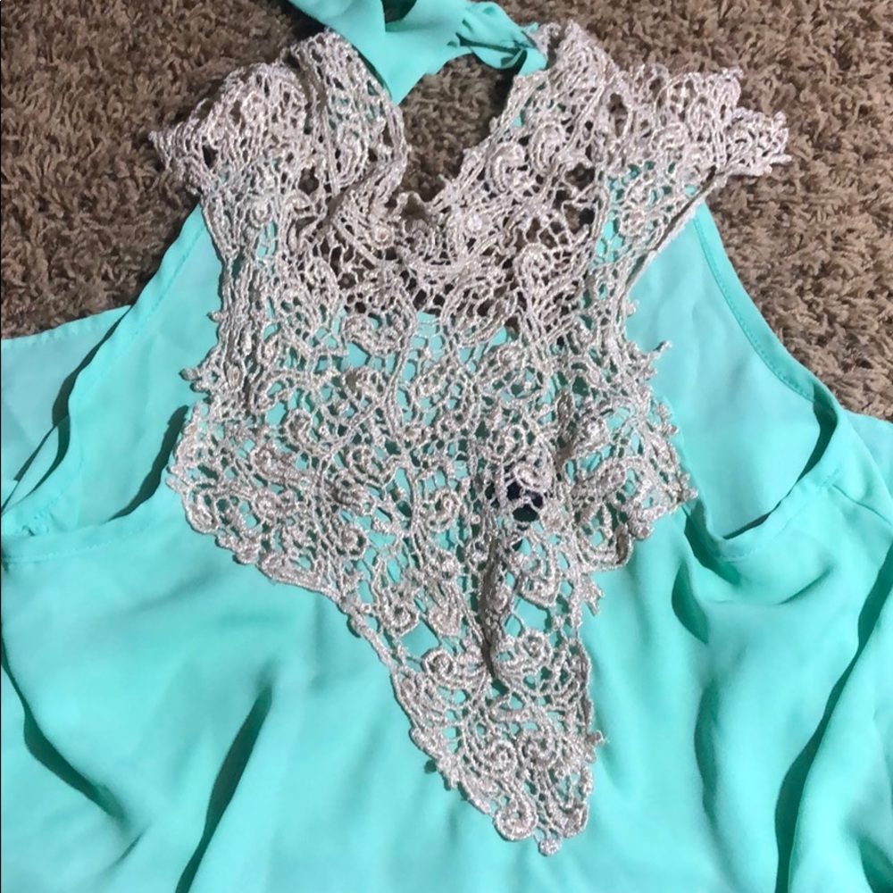 Tie neck tank top
